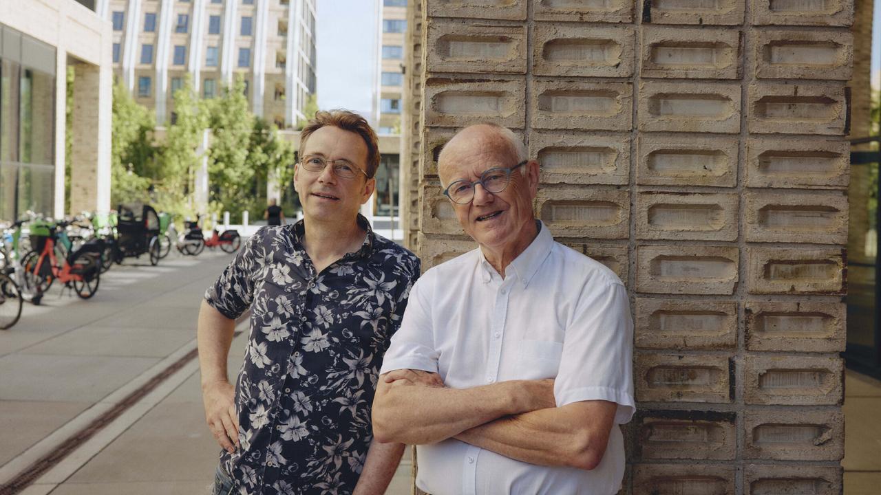 Frits Lyneborg (left) and Lars Kolind, photographed for Børsen